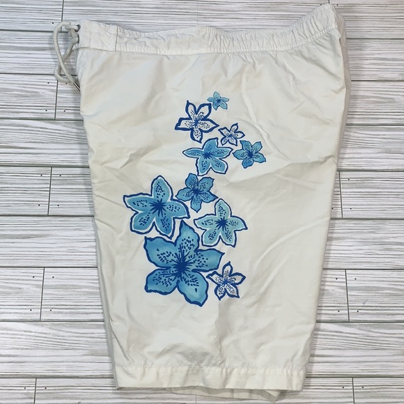 Tommy Hilfiger Men’s Swim Trunks - Picture 6 of 9